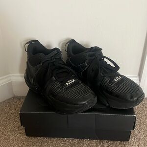 🏀 LEBRON WITNESS 7 NIKE KICKS 🏀